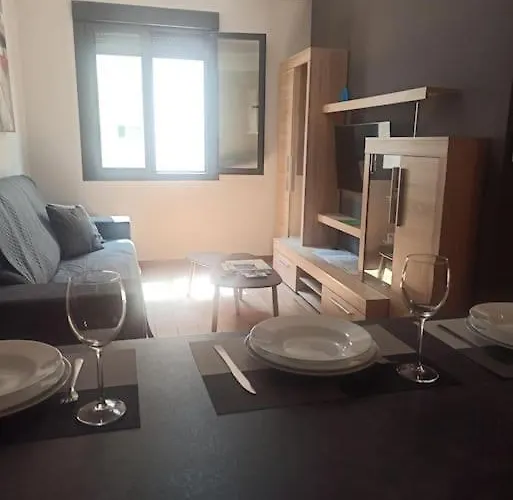 Apartamento Reformado 3º *